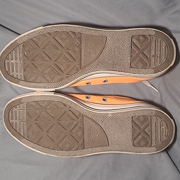 Converse - Picture 3 of 4